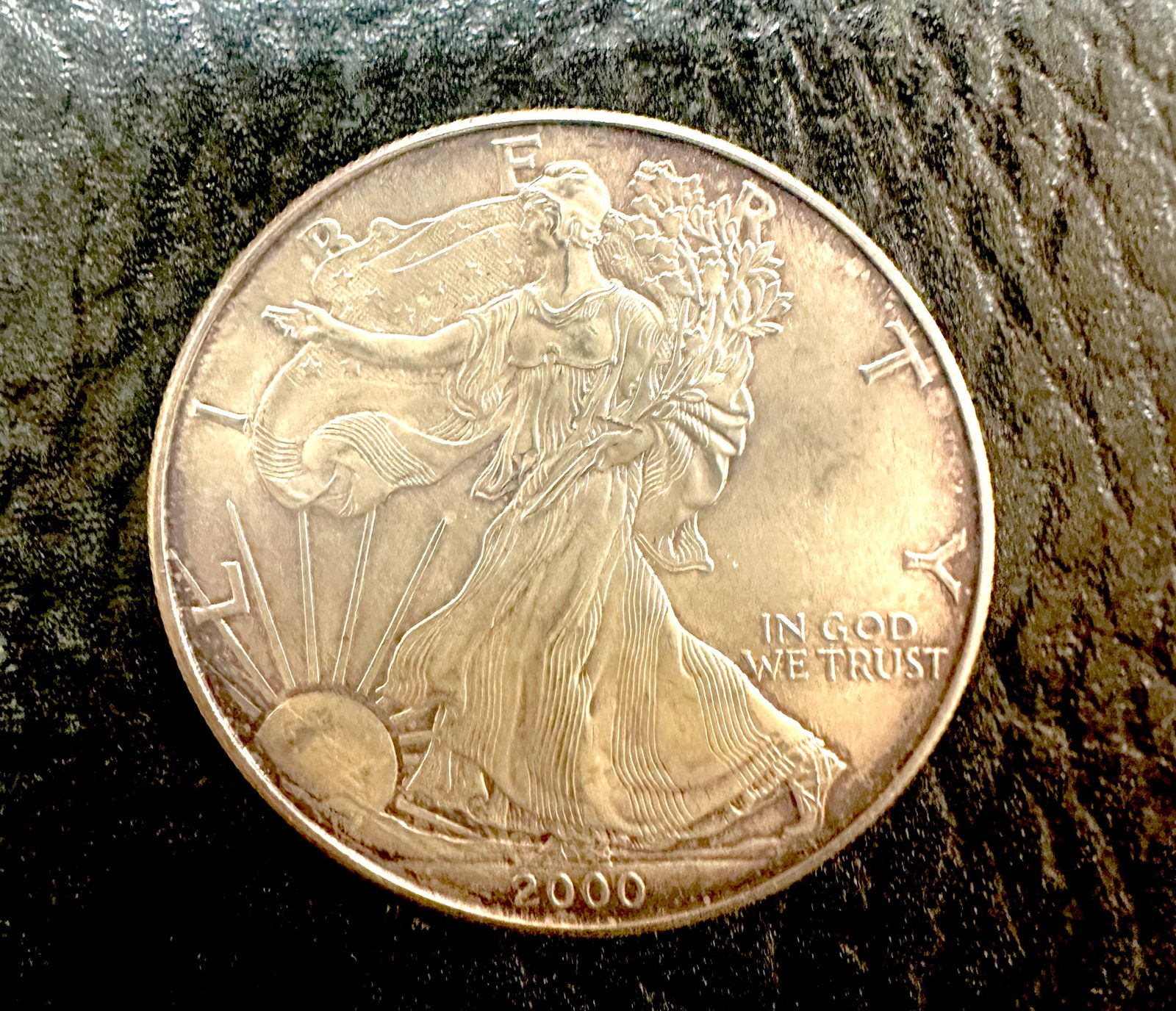 Silver Dollar, American Eagle, 2000.: Silver Dollar, American Eagle, 2000.1 oz. Fine Silver