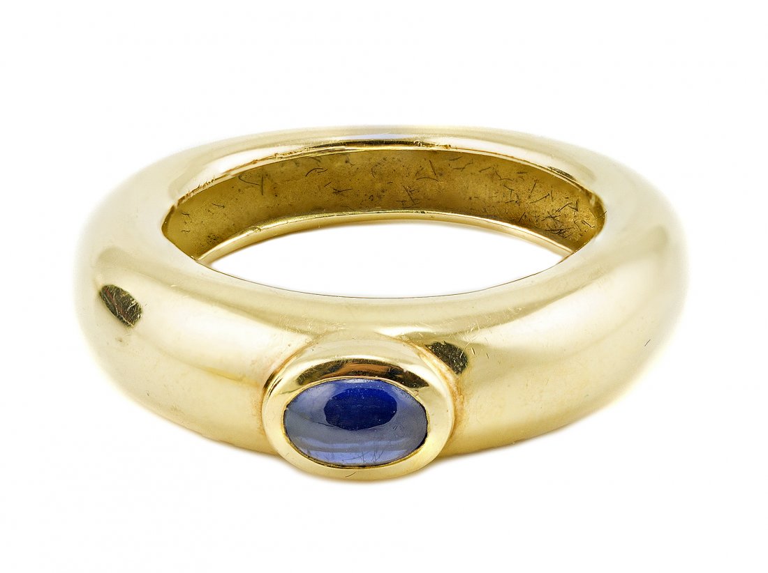 CHAUMET SAPPHIRE AND DIAMOND RING: SAPPHIRE AND DIAMOND RING CHAUMET. mounted in 18 karat gold, gr wt approx 3.3 dwts size 6. stamped: Chaumet Paris