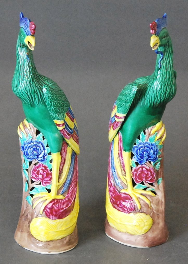 PAIR OF CHINESE EXPORT STYLE PORCELAIN PHEASANTS (1 of 7)