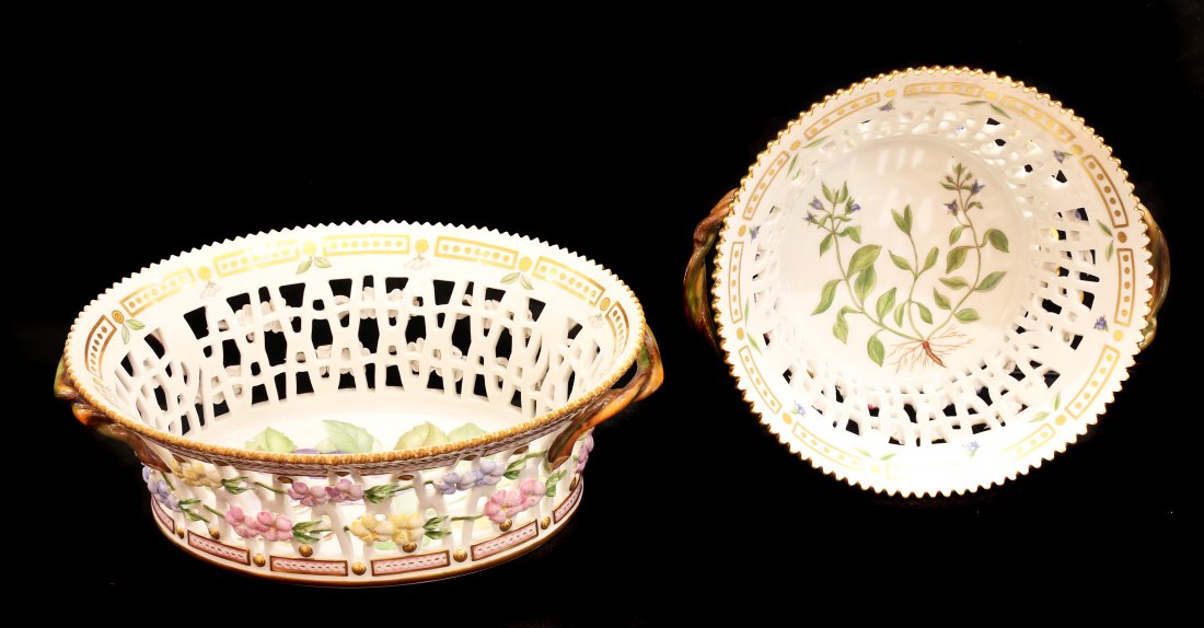 TWO ROYAL COPENHAGEN 'FLORA DANICA' PORCELAIN BOWLS (1 of 3)