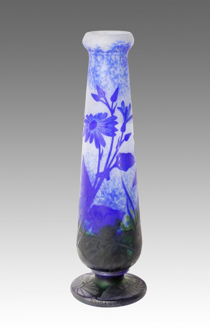 FINE DAUM NANCY WHEEL-CARVED CAMEO GLASS VASE (1 of 1)