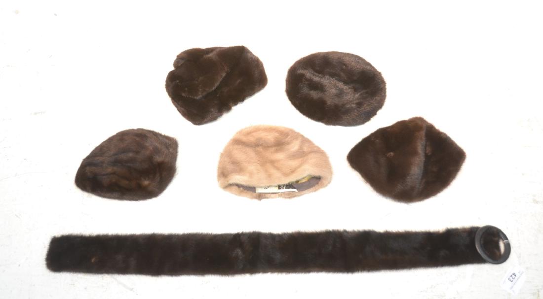 (5) MINK HATS & BELT: (5) MINK HATS & BELT