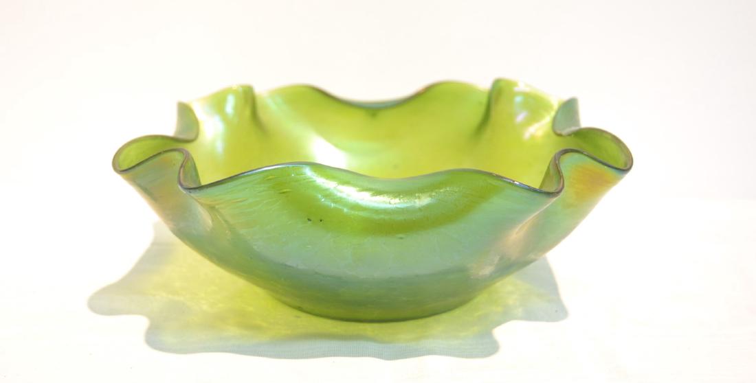 LOETZ RUFFLED ART GLASS BOWL - 10"x 3 1/2": LOETZ RUFFLED ART GLASS BOWL - 10"x 3 1/2"