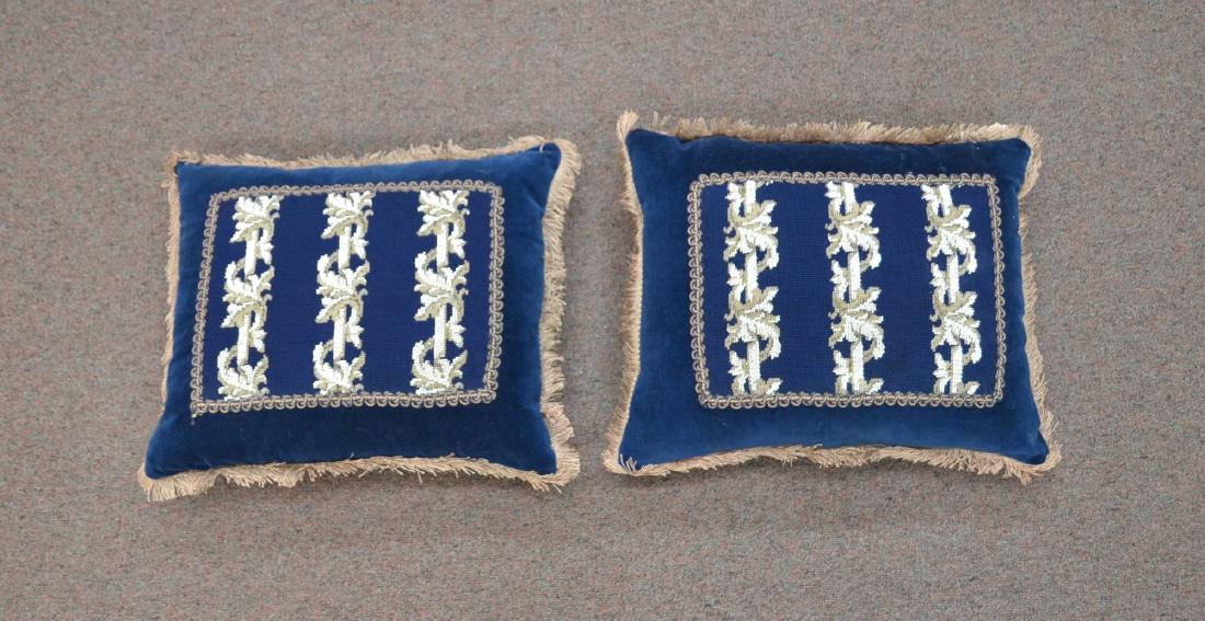 (Pr) VELVET & NEEDLEPOINT PILLOWS WITH BEADS: 17" x 13"