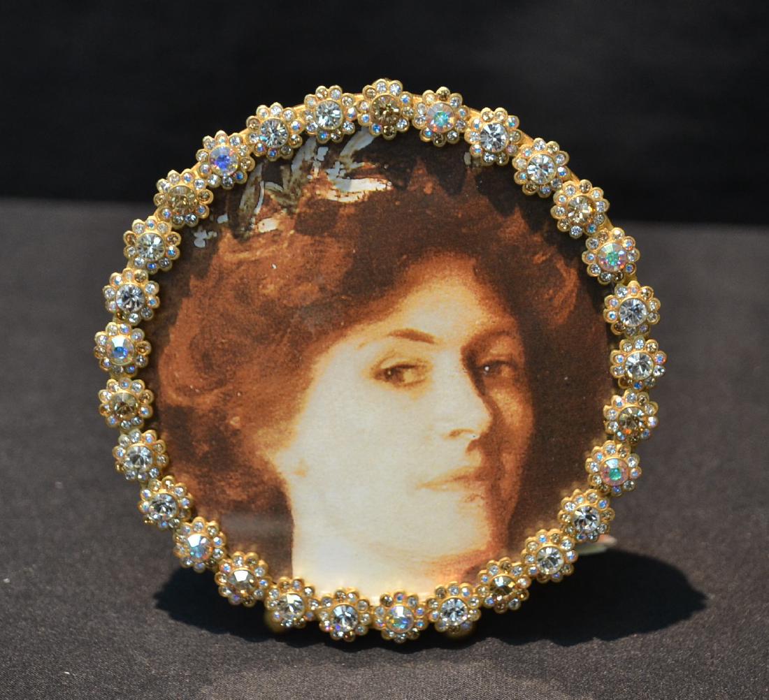 JAY STRONGWATER ENAMELED ROUND FLOWER EDGE: FRAME ; NEW IN BOX , 4 1/4"