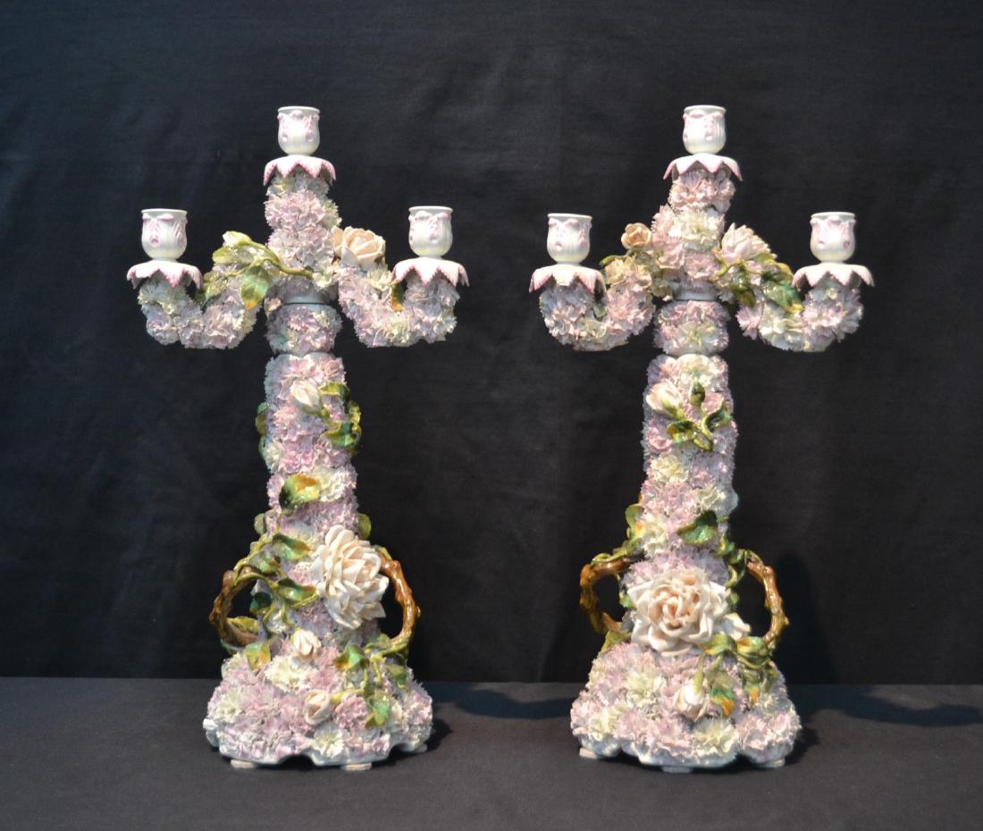 (pr) 2 Part Heavily Floral Encrusted 4 Candle