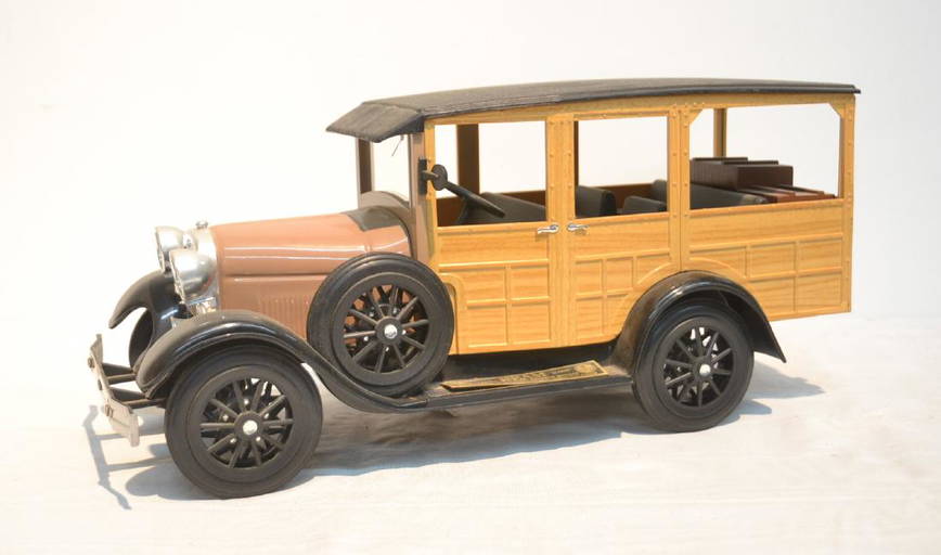 Jim Beam 1929 Model A Woodie Decanter