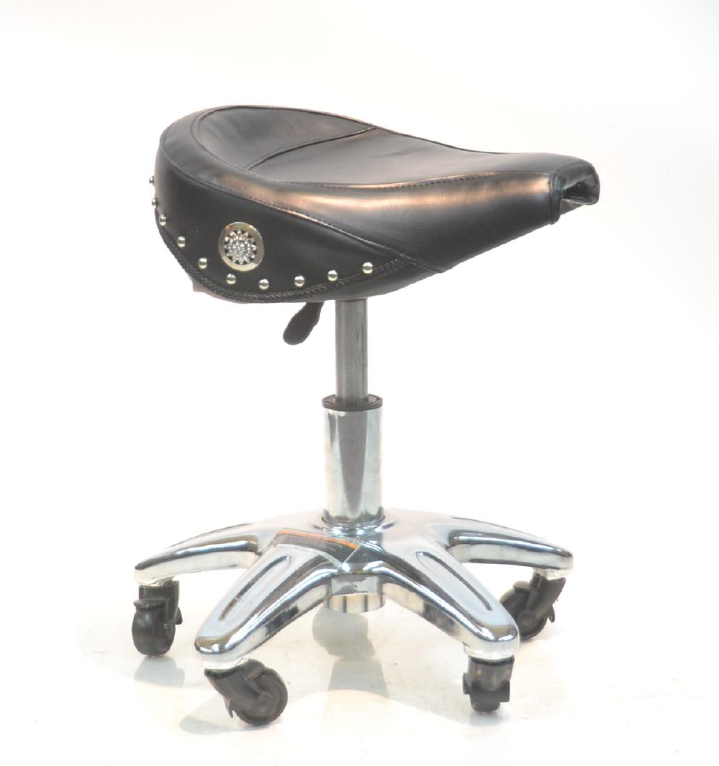 PITTSBURGH BIKER STYLE PNEUMATIC ROLLER SEAT