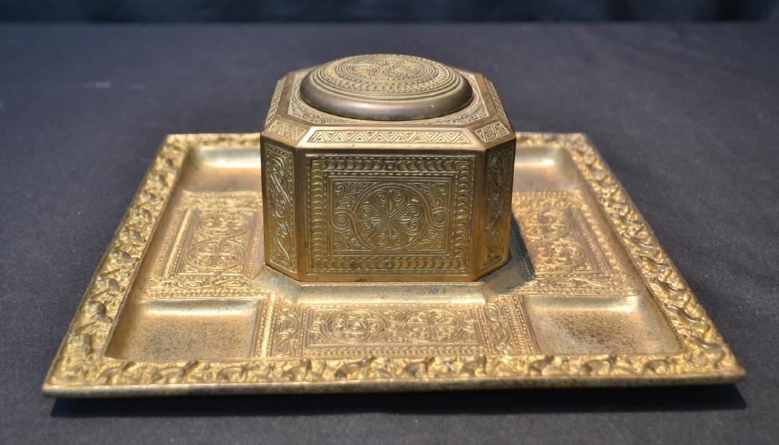TIFFANY STUDIOS "VENETIAN" PATTERN BRONZE INKWELL: TIFFANY STUDIOS BRONZE "VENETIAN" PATTERM INKWELL - 9 1/2" x 9 1/2" x 4"