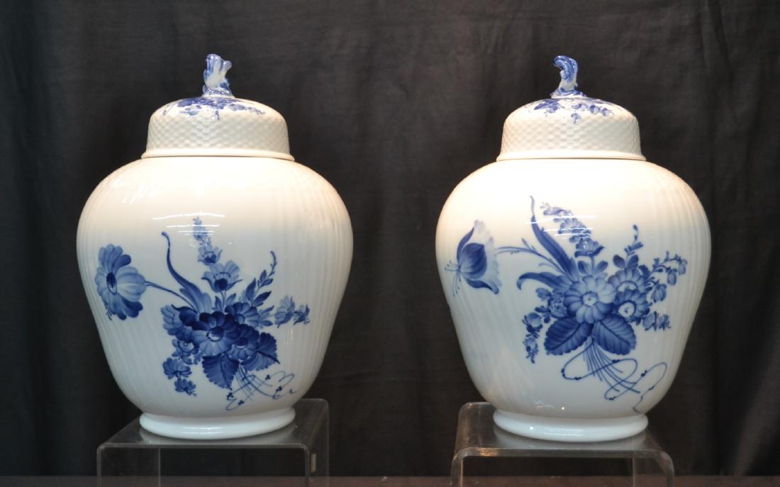 (Pr) ROYAL COPENHAGEN COVERED URNS: (Pr) ROYAL COPENHAGEN BLUE & WHITE PORCELAIN GINGERS JARS WITH FLOWERS - 7" x 12 1/2"