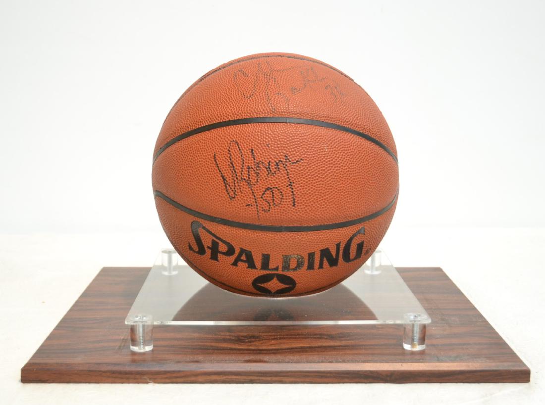 DAVID ROBINSON & CHARLES BARKLEY AUTOGRAPHED: BASKETBALL IN SHADOW BOX DISPLAY CASE WITH SCOREBAORD CERTIFICATE