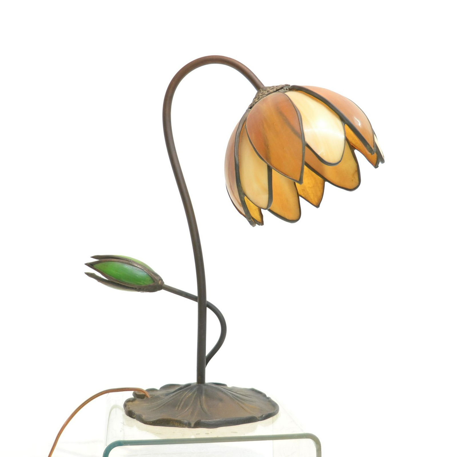 Handel Style Lily Lamp Oct 24, 2019 Handel Style Lily Lamp Oct 24, 2019