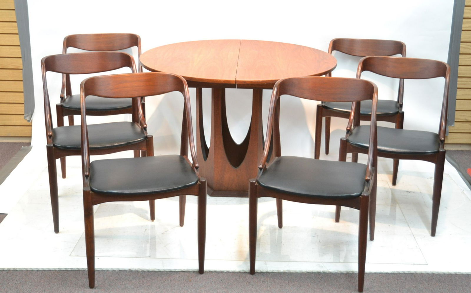 JOHANNES ANDERSON , DANISH DINING ROOM SET: JOHANNES ANDERSON FOR RICHBILT , DANISH MODERN ROUND DINING ROOM TABLE WITH (2) 9" BOARDS & (6) JOHANNES ANDERSON FOR RICHBILT LAMINATED TEAK BENTWOOD CHAIRS WITH POLYETHER SEATS, ALL ORIGINAL; MOST C