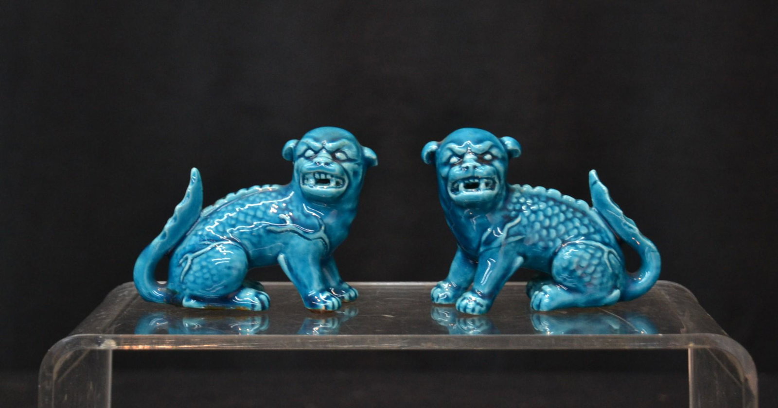 (Pr) CHINESE TURQUOISE FOO DOGS: 4" x 1 1/2" x 2 1/2"