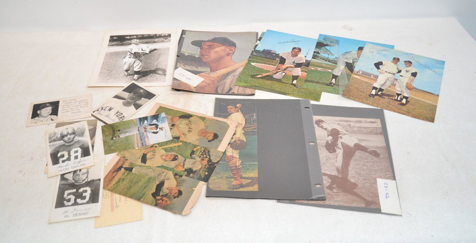 ASSORTED SPORTS PHOTOGRAPHS INCLUDING: MICKEY MANTLE , ROGER MARIS & ASSORTED SPORTS CARDS