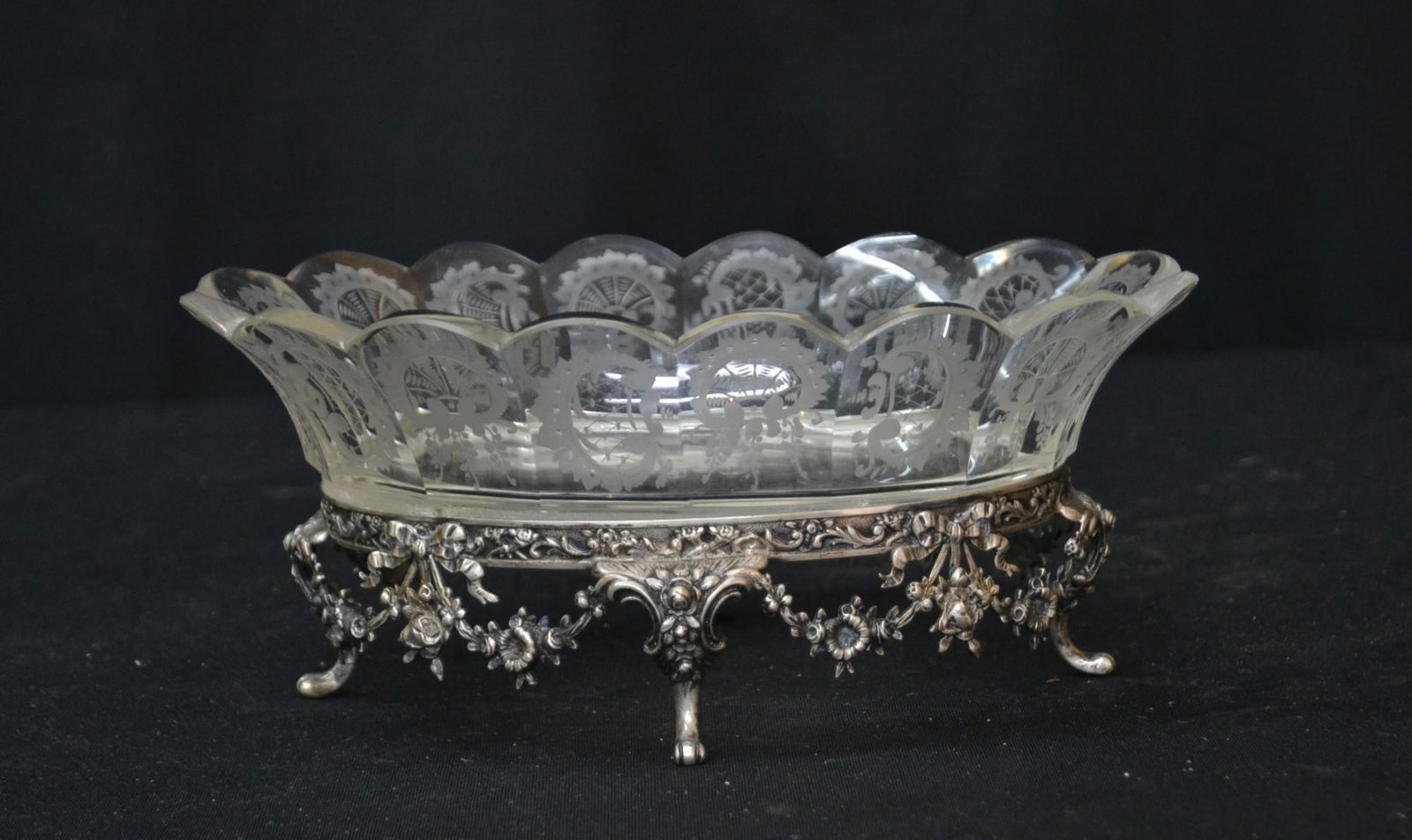 ANTIQUE CONTINENTAL SILVER & ETCHED CRYSTAL: CENTERPIECE WITH FLORAL GARLANDS ON 800 SILVER BASE, MARKED GERMANY 800 ; - 9 1/2" x 6 1/2" x 4"