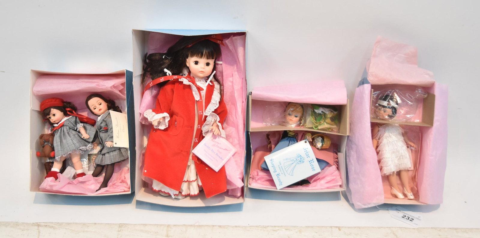 (4) MADAME ALEXANDER DOLLS: (4) MADAME ALEXANDER DOLLS - MADAME ALEXANDER BRIAR ROSE , MADAME ALEXANDER FLAPPER , MADAME ALEXANDERMOMMY & ME ON THE GO & MADAME ALEXANDER FAO SCHWARZ BEDDY - BYE BROOK , WITH ORIGINAL BOXES , LARG