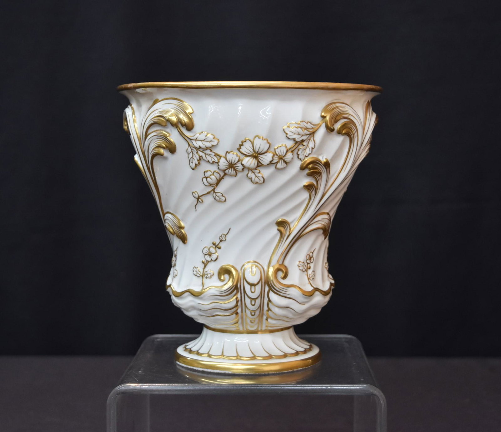 MINTON PORCELAIN POT WITH GOLD DECORATIONS: (INTERIOR DISCOLORED) 6" x 6 1/2"