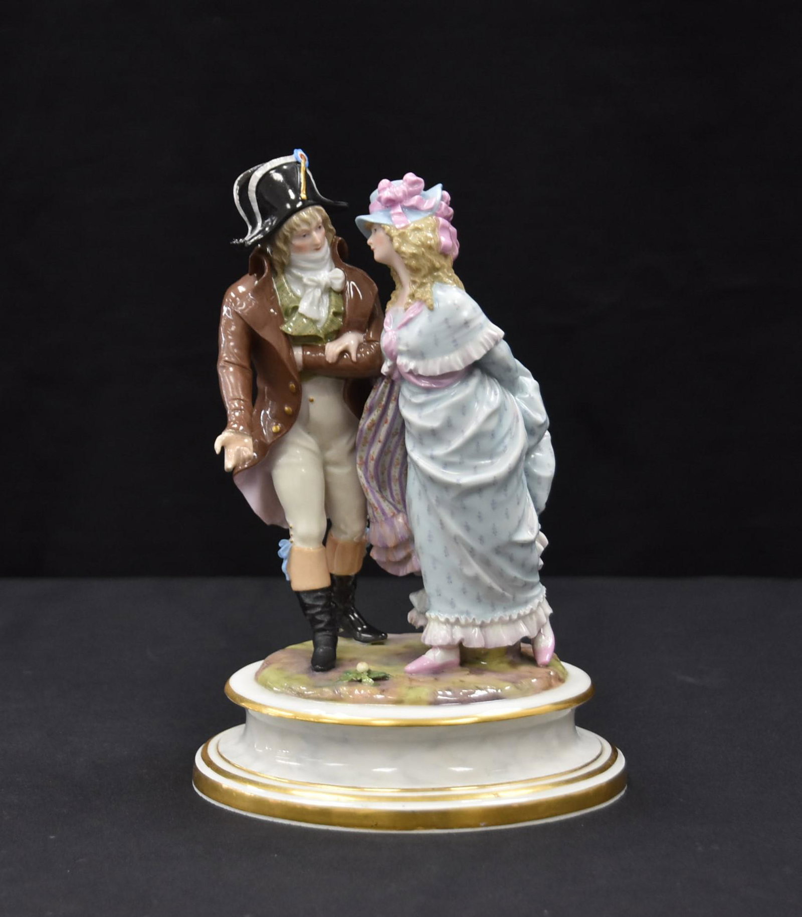 MEISSEN PORCELAIN DOUBLE FIGURE: MEISSEN PORCELAIN DOUBLE FIGURE OF MAN & WOMAN - 5 3/4" x 8" ; INCISED K162