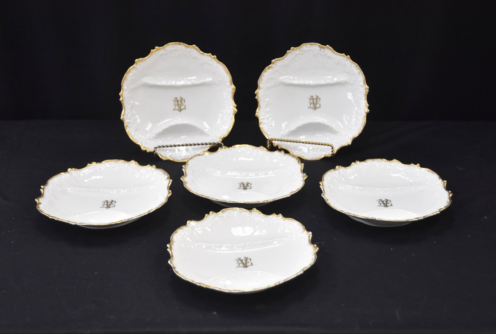 (6) WHITE & GOLD LIMOGES ASPARAGUS PLATES: WITH MONOGRAMED VE / EV - 9" D