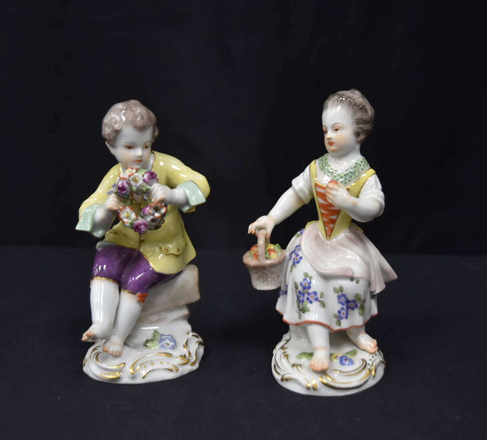 (2) MEISSEN PORCELAIN FIGURINES OF BOY & GIRL: 3" x 5"