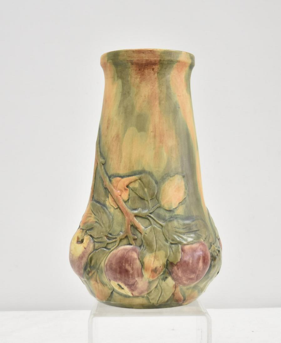 WELLER BALDIN APPLE VASE: 8" x 12 1/2" (HAIRLINE ON TOP)