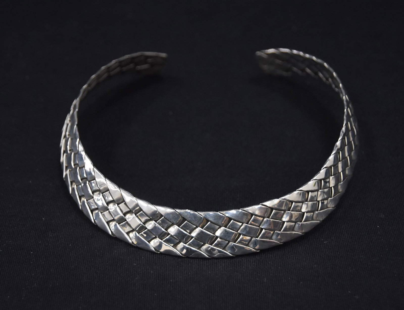 950 STERLING SILVER BRAIDED CHOKER NECKLACE: 950 STERLING SILVER BRAIDED CHOKER NECKLACE - 2.07ozt ; 14 1/2" x 3/4"