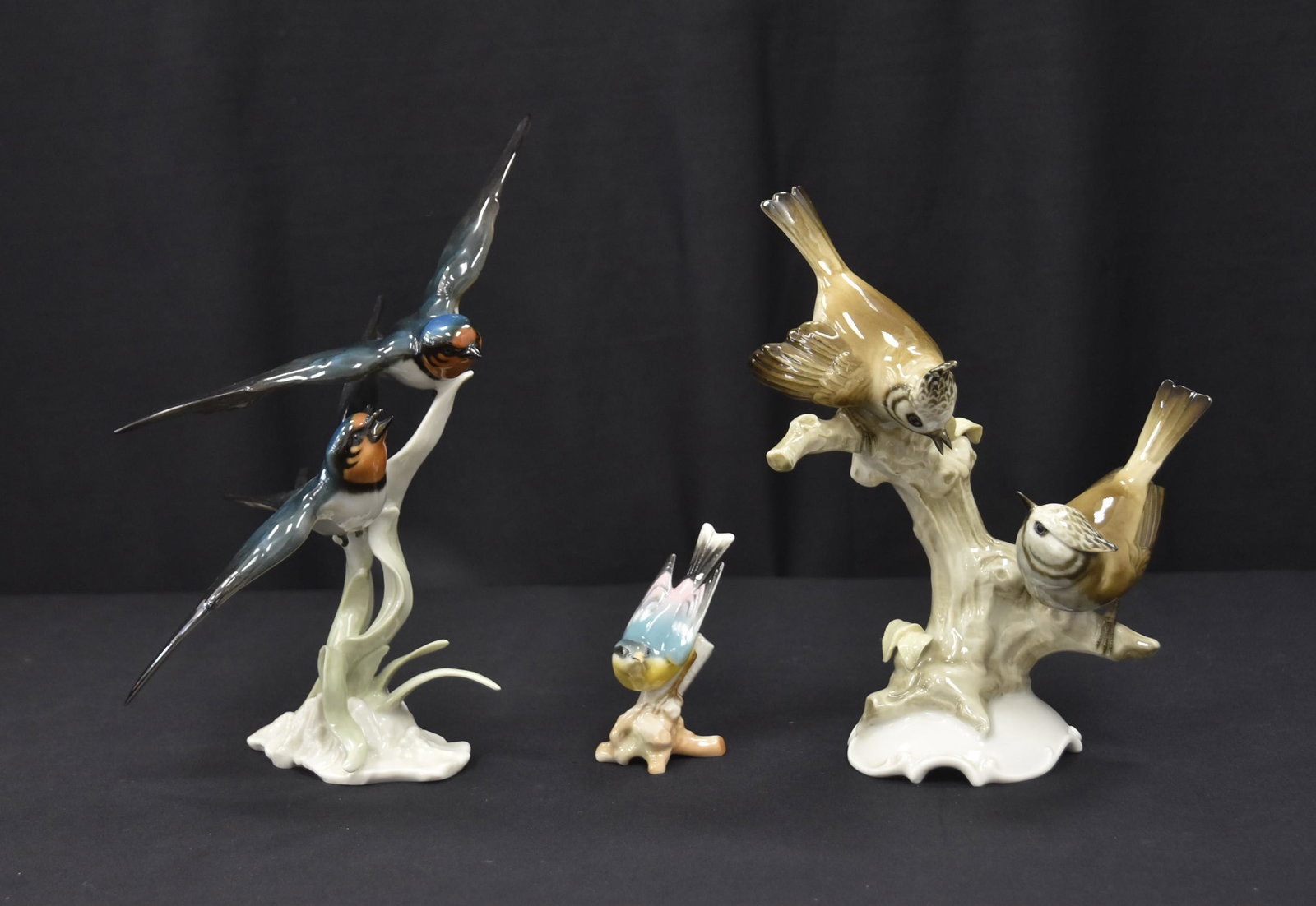 (3) HUTSCHENREUTHER PORCELAIN BIRDS (1 of 16)