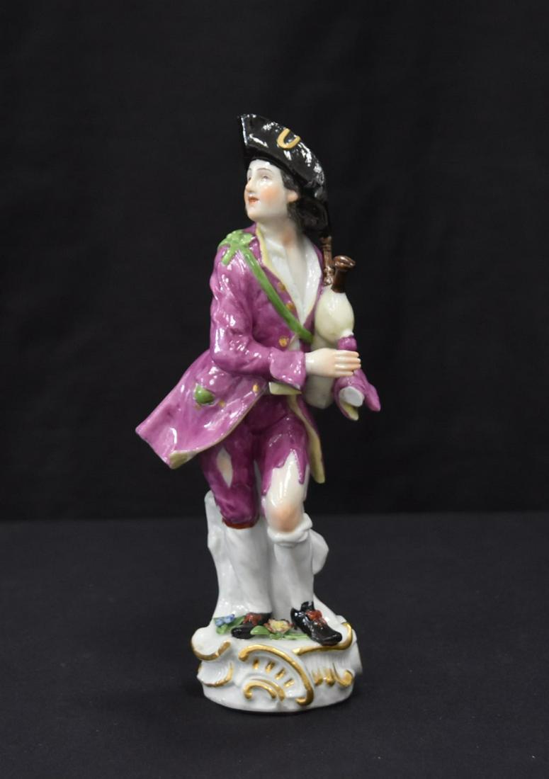 MEISSEN - DRESDEN PORCELAIN BAG PIPER FIGURINE (1 of 9)