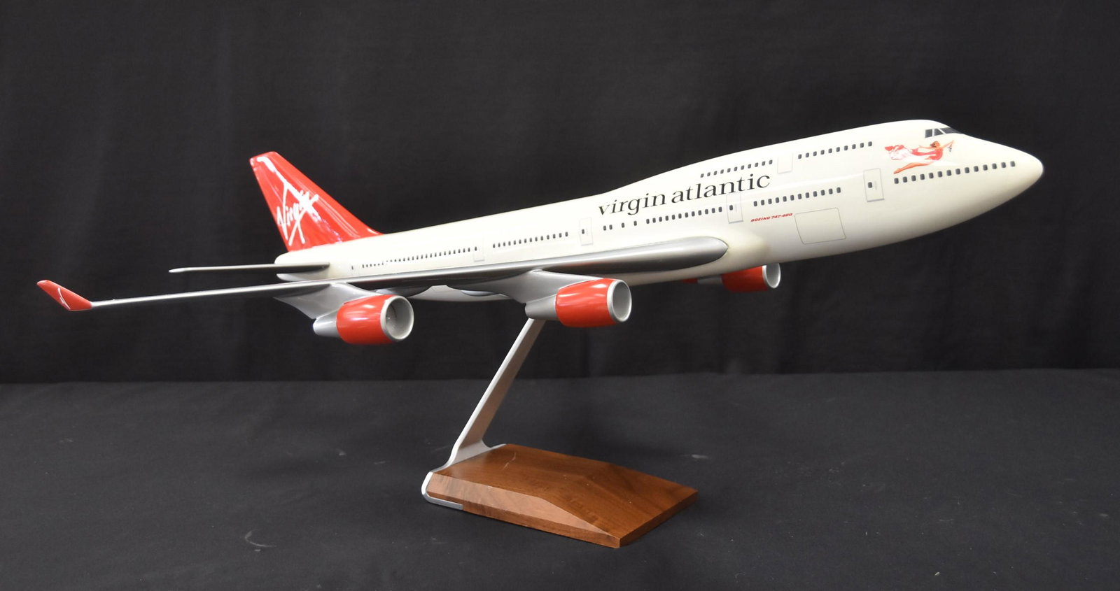 VIRGIN ATLANTIC BOEING 747 MODEL AIRPLANE (1 of 11)