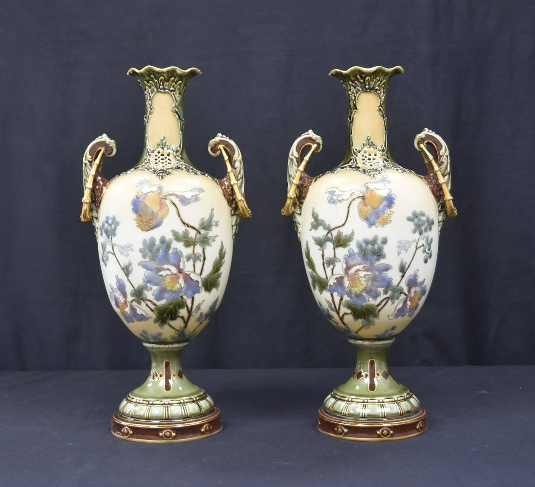 (Pr) TURN TEPLITZ AMHORA PORCELAIN VASES (1 of 14)