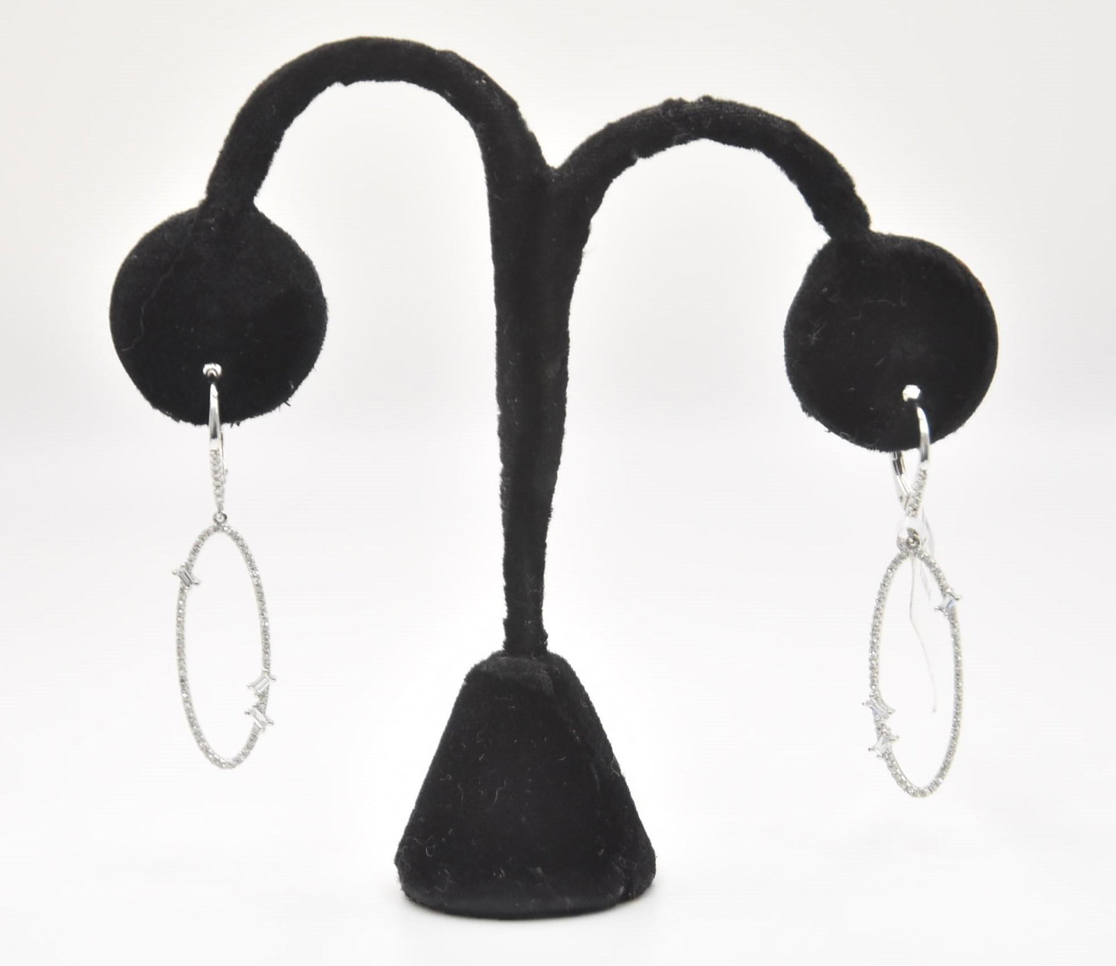 (Pr) 14kt WHITE GOLD & DIAMOND EARRINGS (1 of 7)