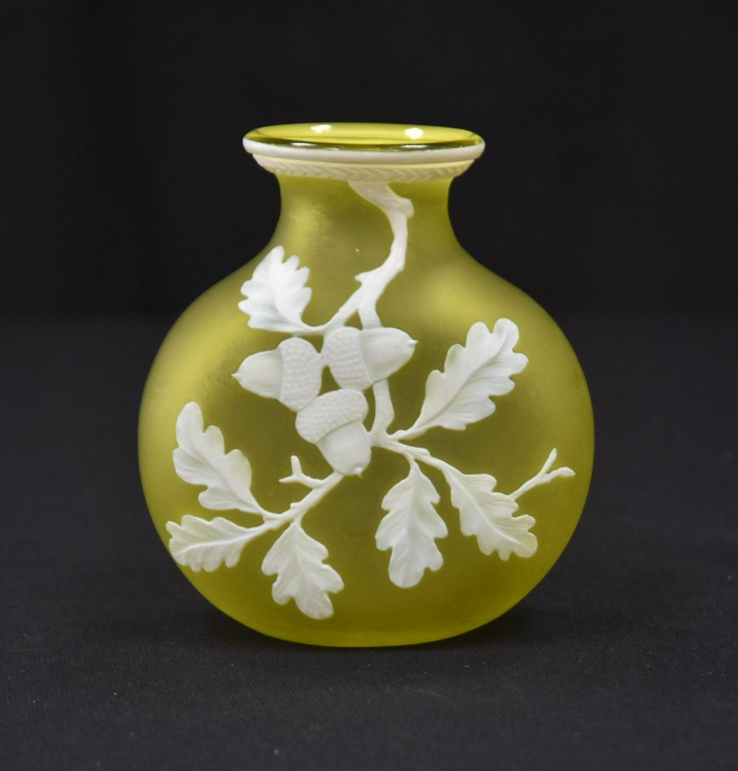ATTR THOMAS WEBB CAMEO ART GLASS ACORN VASE: ATTRIBUTED TO THOMAS WEBB CAMEO ART GLASS VASE "ACORN" PATTERN WITH OVERLAID ACORNS, UNSIGNED - 4" x 2" x 5"
