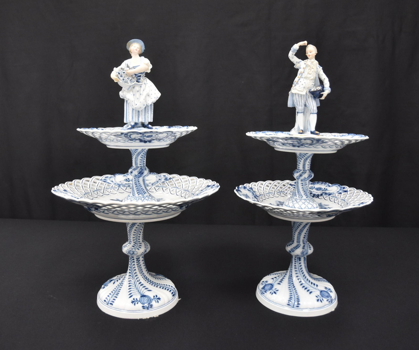 (Pr) MEISSEN FIGURAL 3-TIER TAZZA (1 of 15)