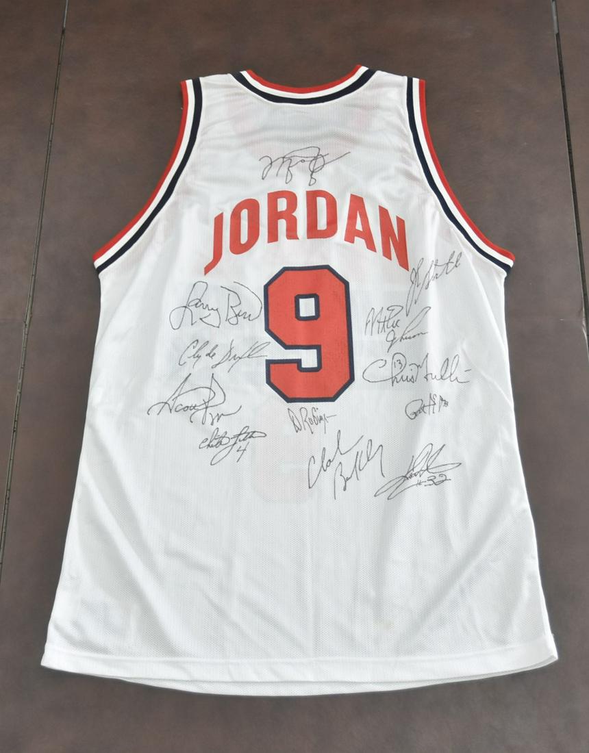 1992 DREAM TEAM SIGNED MICHAEL JORDAN JERSEY (1 of 11)