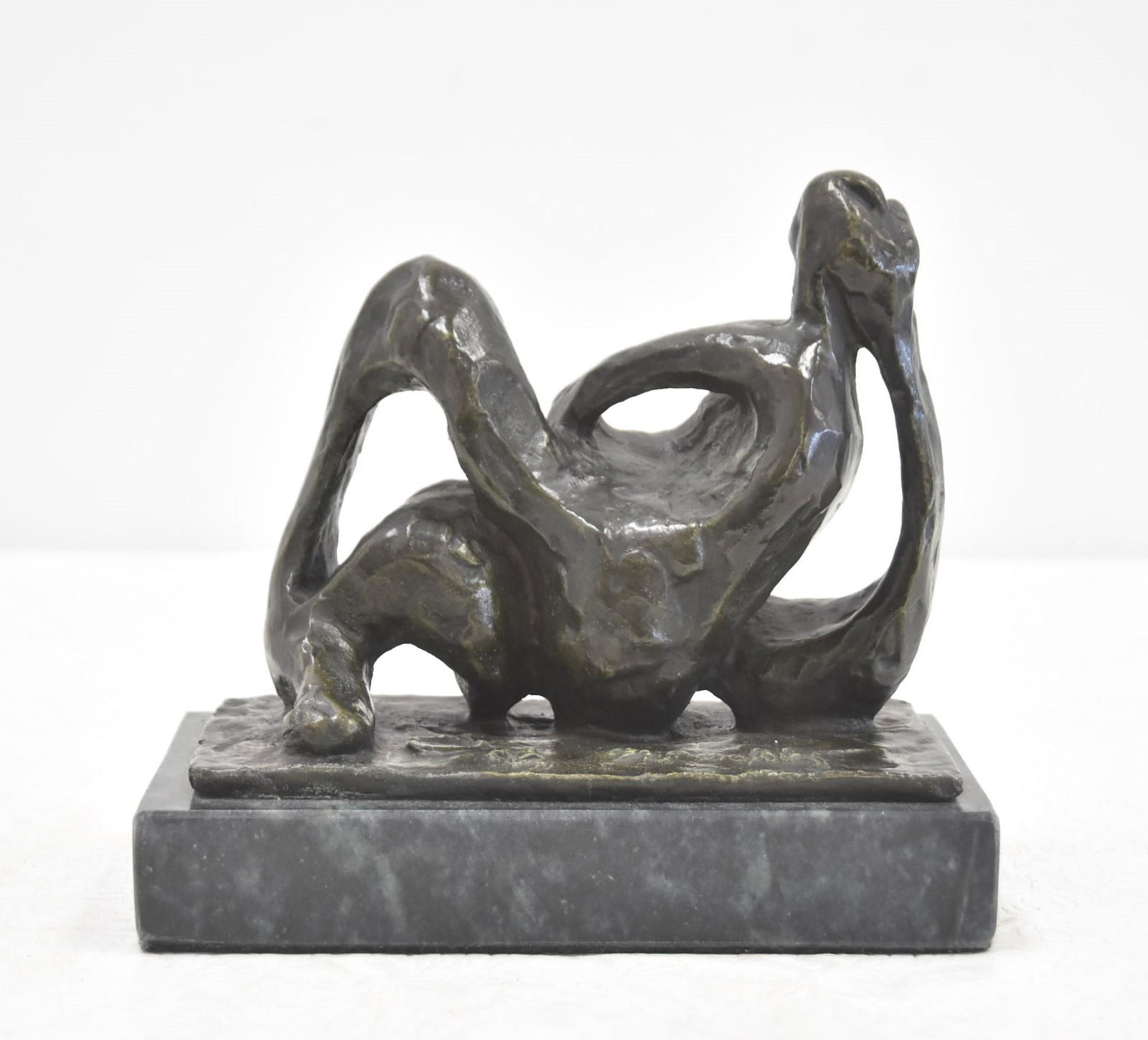 AFTER JACQUES LIPCHITZ (1891-1973) CUBIST BRONZE: CUBIST BRONZE SCULPTURE , AFTER JACQUES LIPCHITZ - 7 1/4" x 4" x 7"