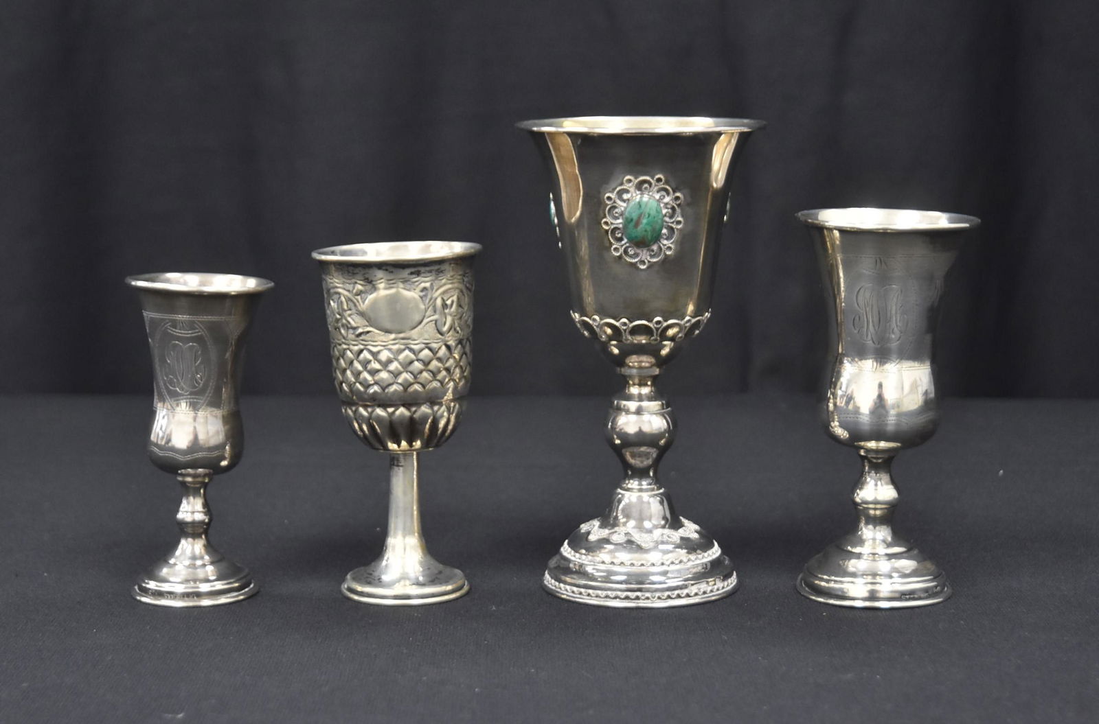 (4) JUDAICA STERLING SILVER KIDDISH CUPS (1 of 7)