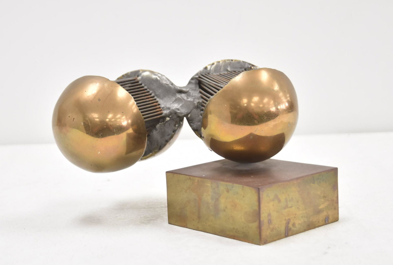 GUZMAN , BRONZE ABSTRACT BALL SCULPTURE (1 of 12)