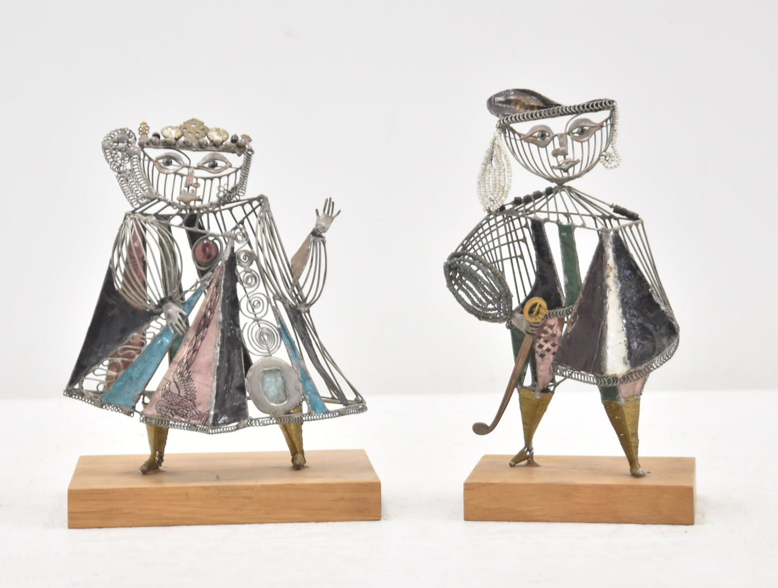 (2) NOEL BRUTALIST METAL SCULPTURES (1 of 8)