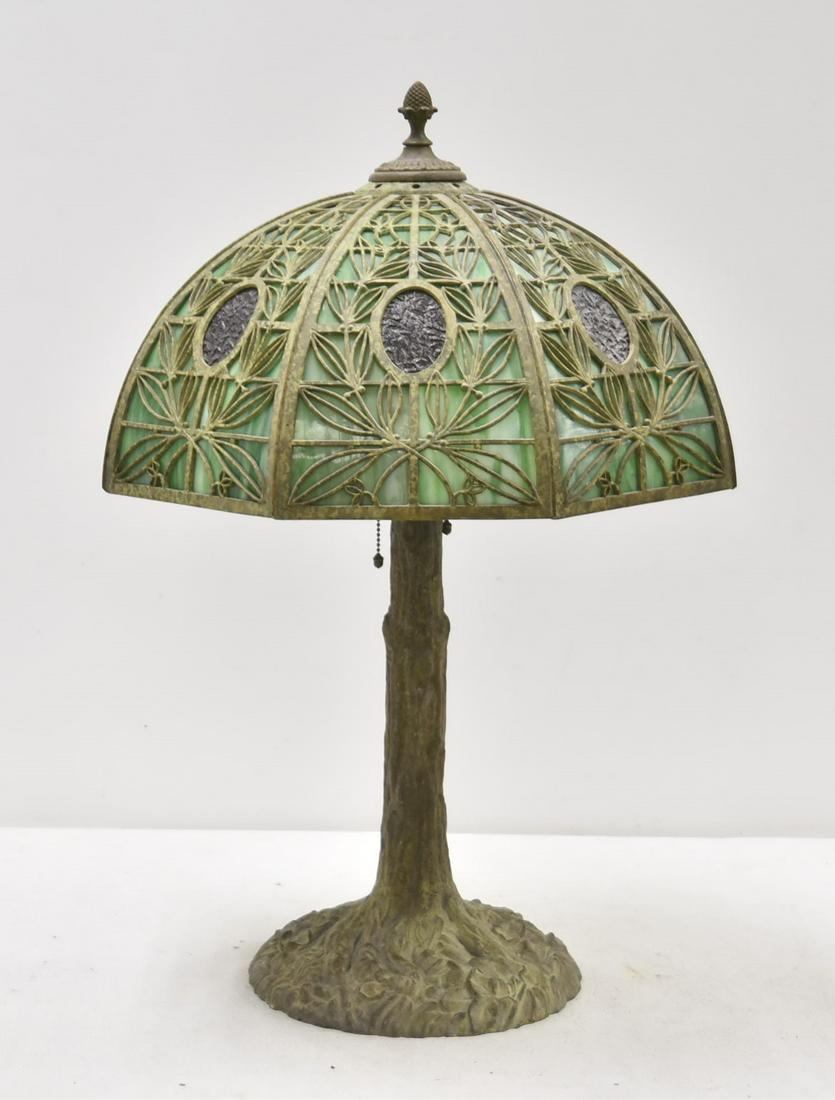 LARGE B & H SLAG GLASS FROG SKIN TABLE LAMP (1 of 17)