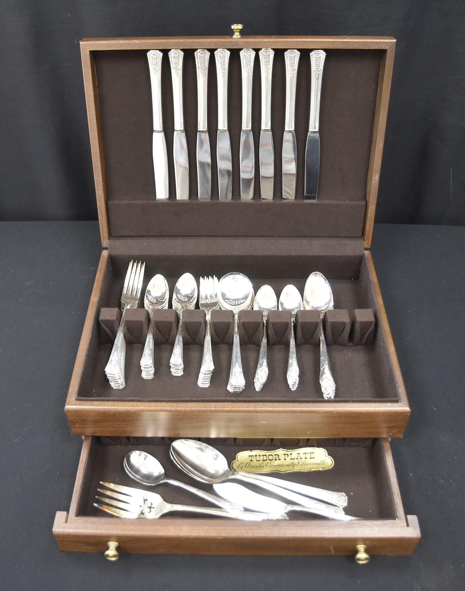 ONEIDA SILVER PLATE "TUDOR PLATE" FLATWARE SET (1 of 16)