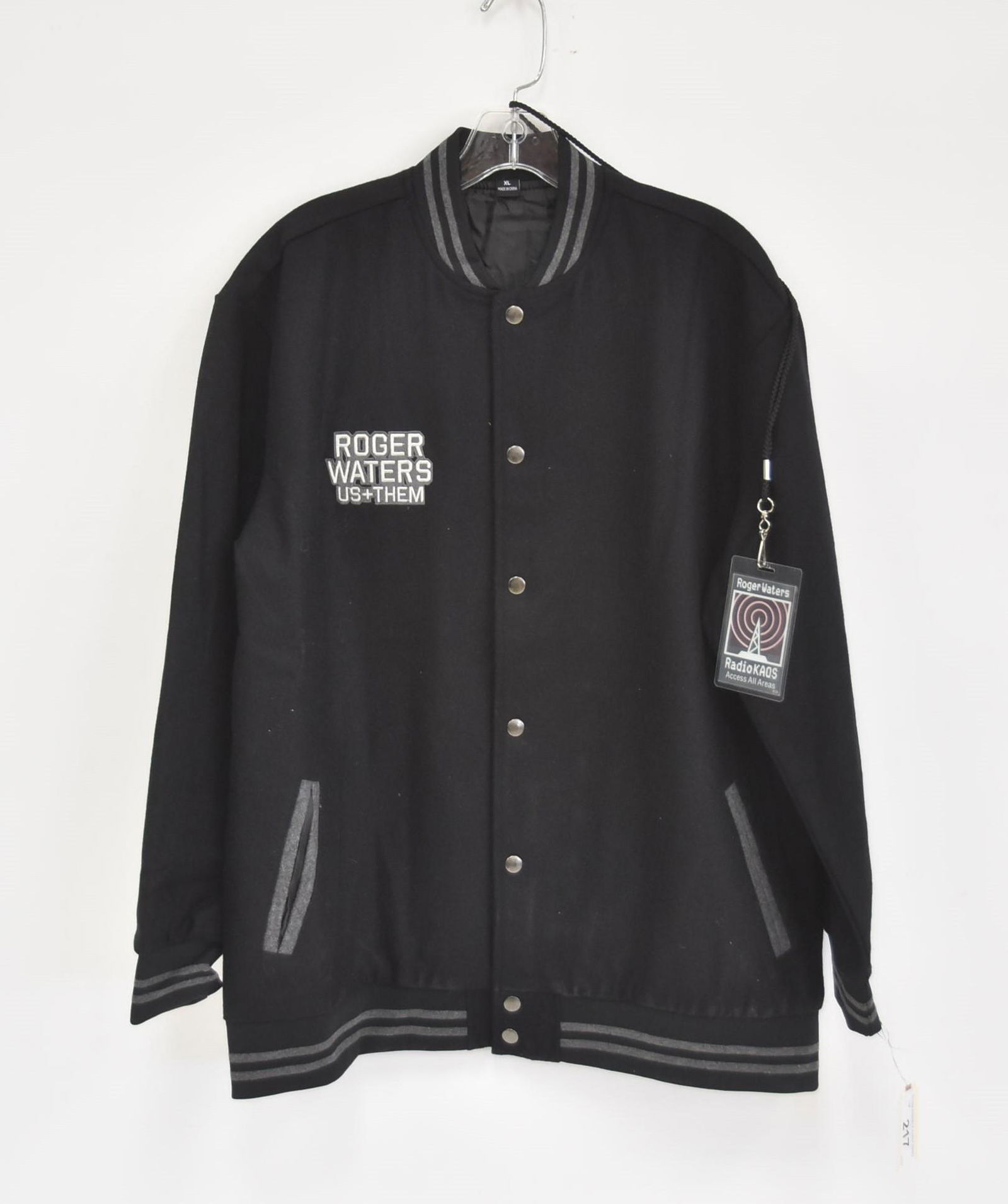 PINK FLOYDS ROGER WATERS US & THEM TOUR JACKET (1 of 12)