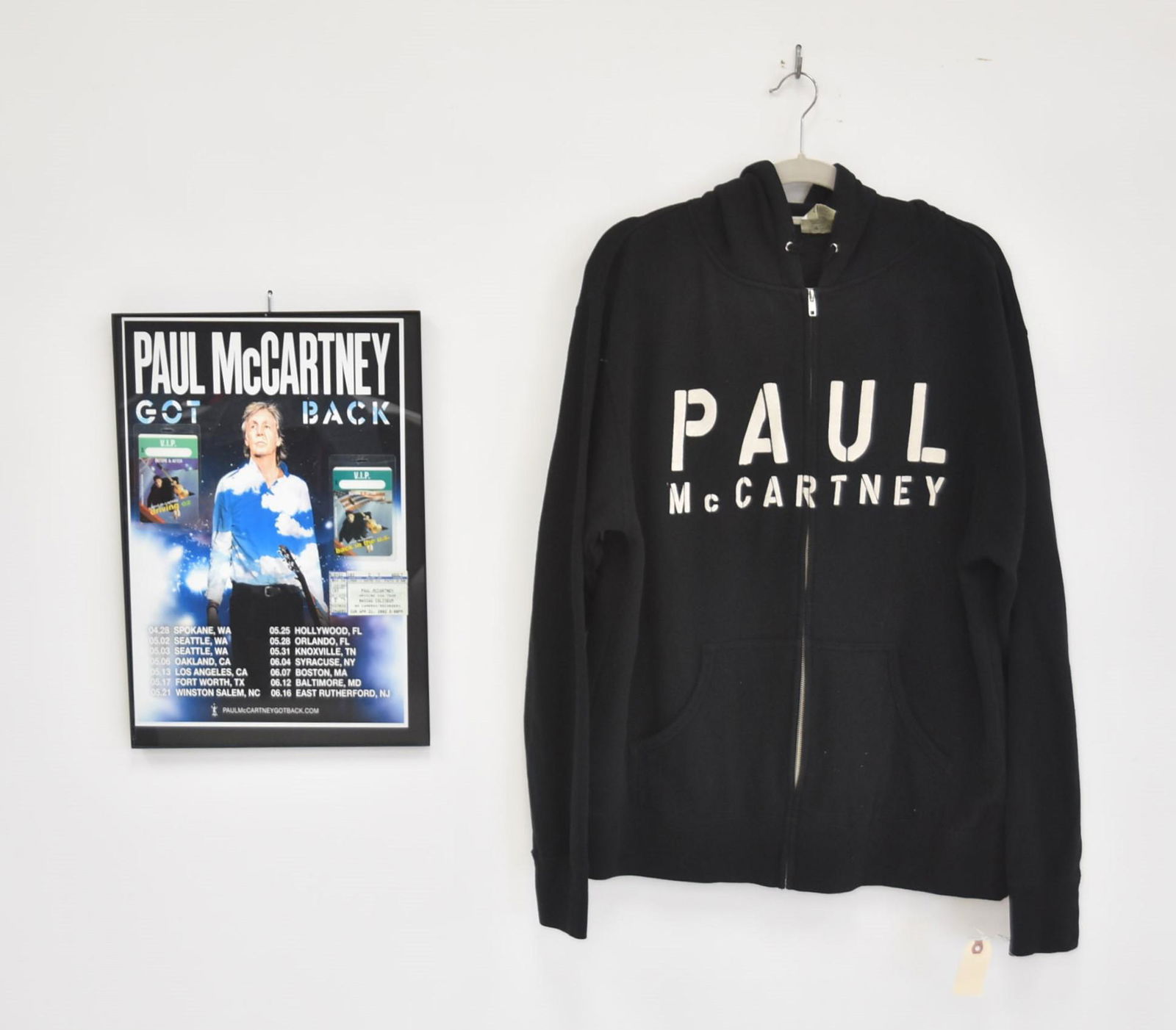 PAUL McCARTNEY OUT THERE HOODIE & STAGE COLLAGE (1 of 17)