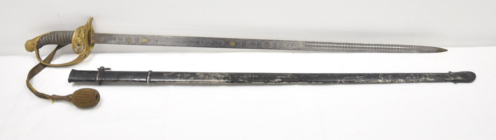 PRUSSIAN MODEL 1889 OFFICERS DAMASCUS SWORD (1 of 18)