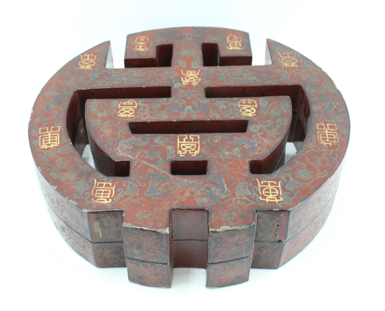 LARGE RED LACQUERED CHINESE SYMBOL BOX (1 of 16)