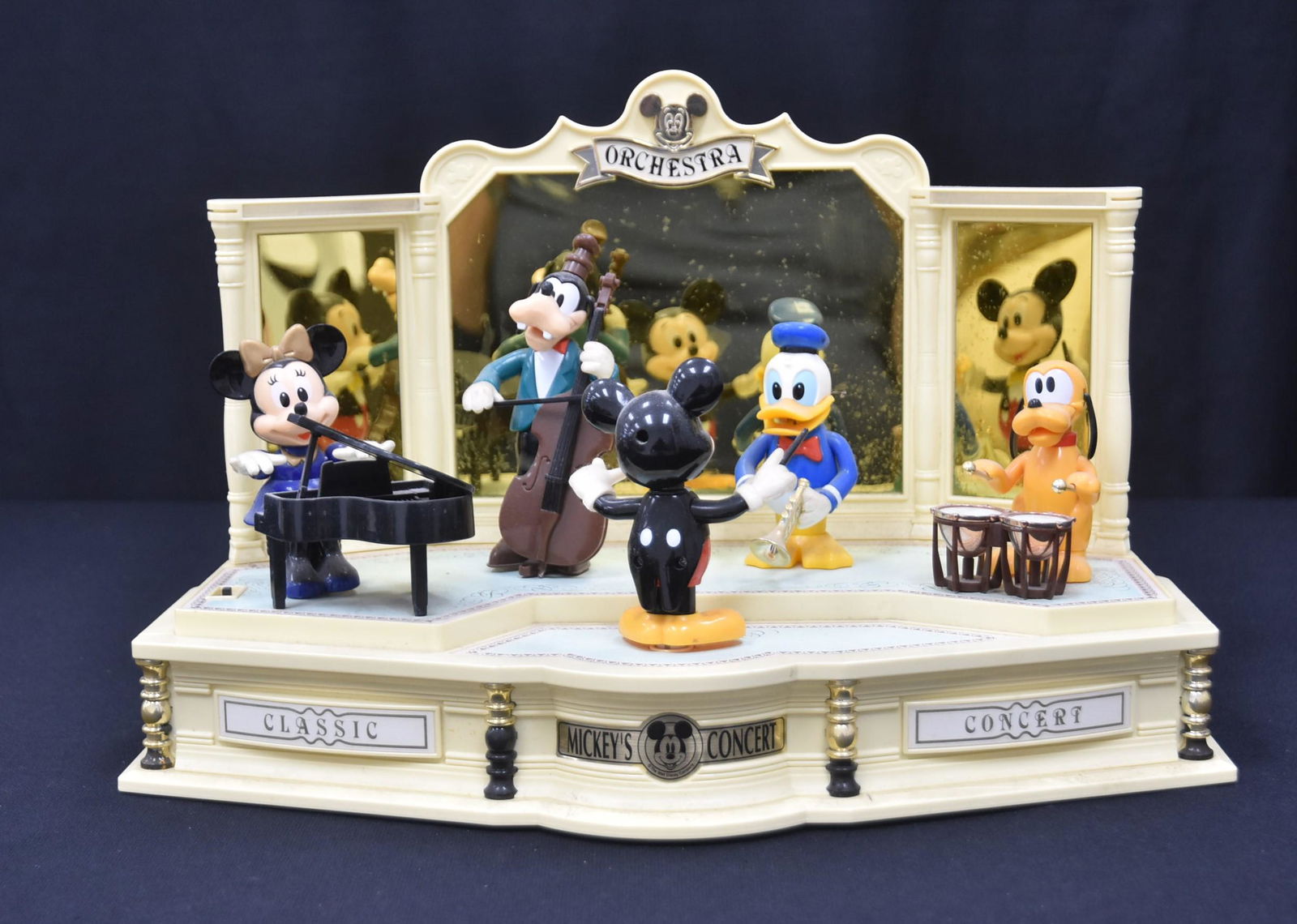 TAKARA MICKEYS CONCERT WALT DISNEY ORCHESTRA (1 of 9)