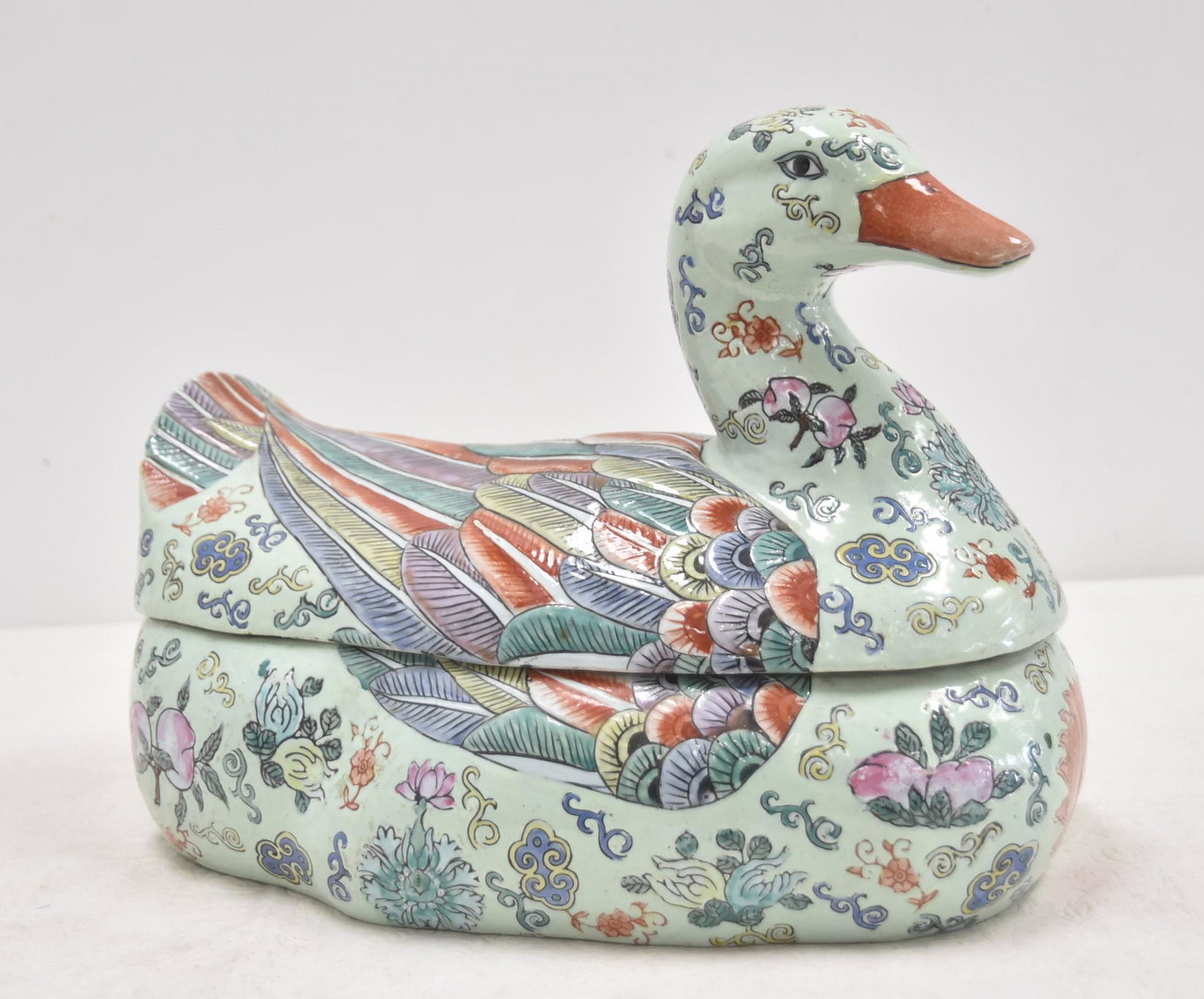 CHINESE EXPORT STYLE DUCK TUREEN (1 of 10)