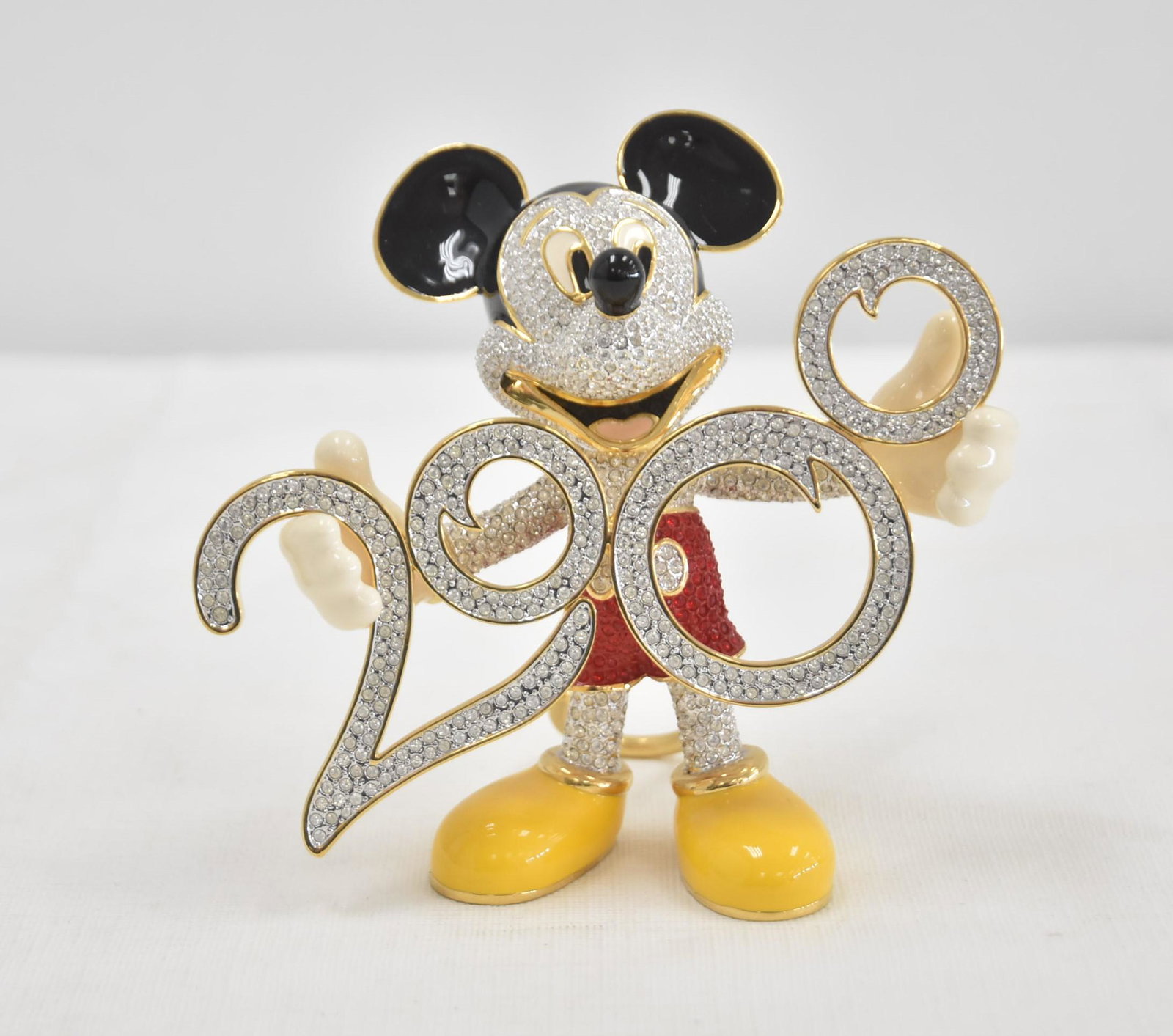 ARRIBAS BROTHERS MICKEY MOUSE 2000 FIGURINE (1 of 11)