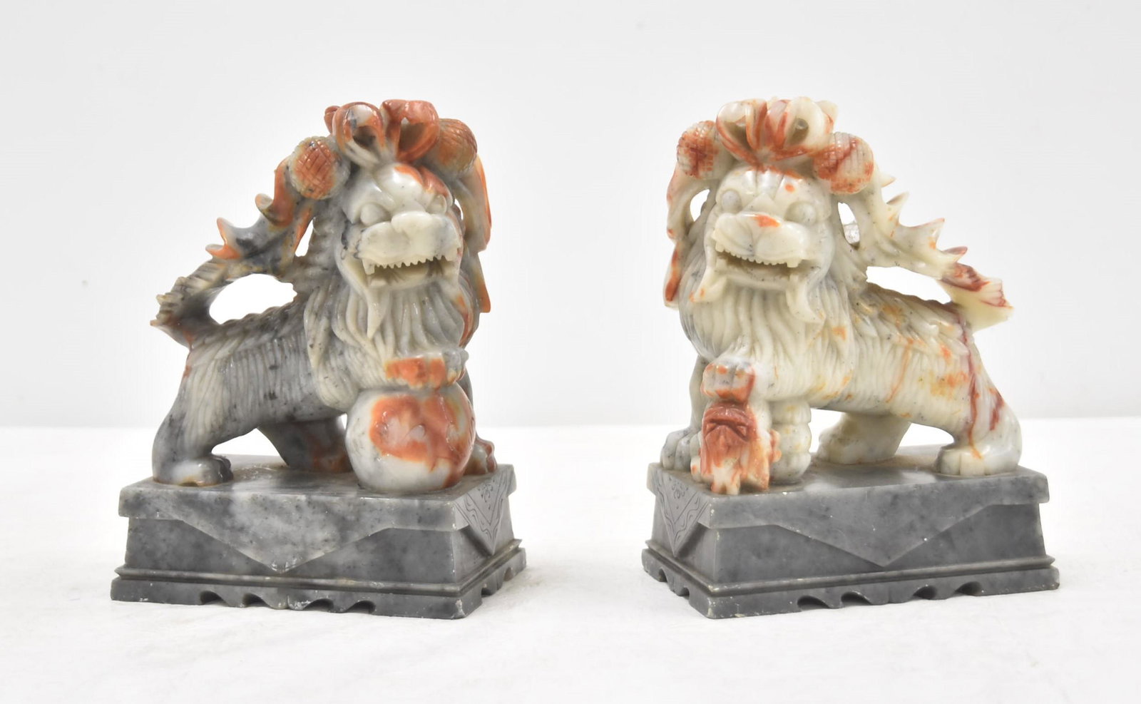 (Pr) MULTI COLOR HARD STONE FOO DOGS (1 of 12)