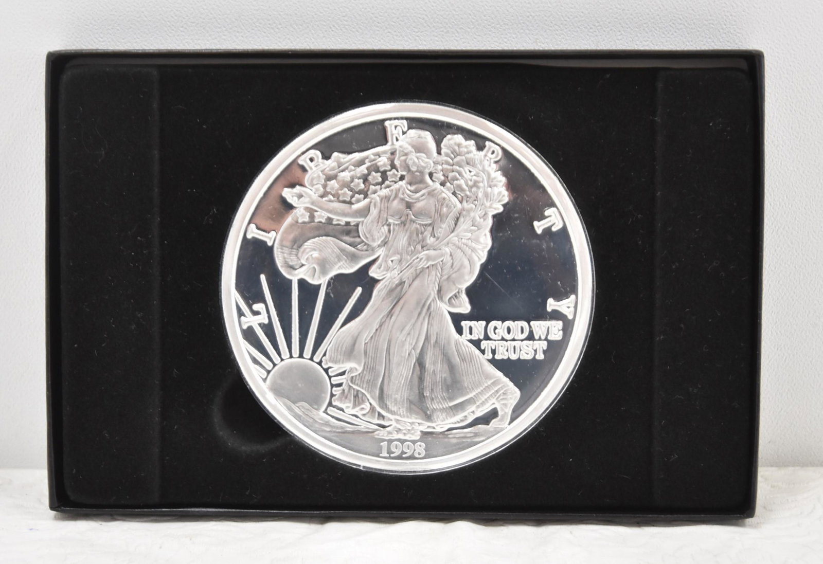 1998 ONE TROY POUND OF 999 SILVER MEDALLION (1 of 12)